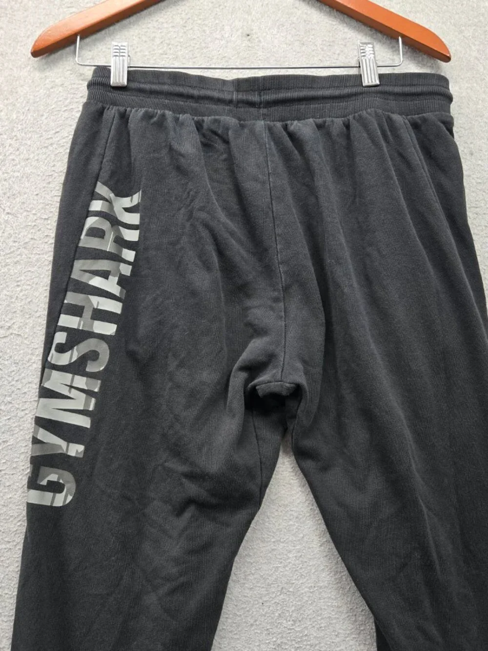 Gymshark Men Activewear Pants M Black Joggers Logo Drawstring 26
